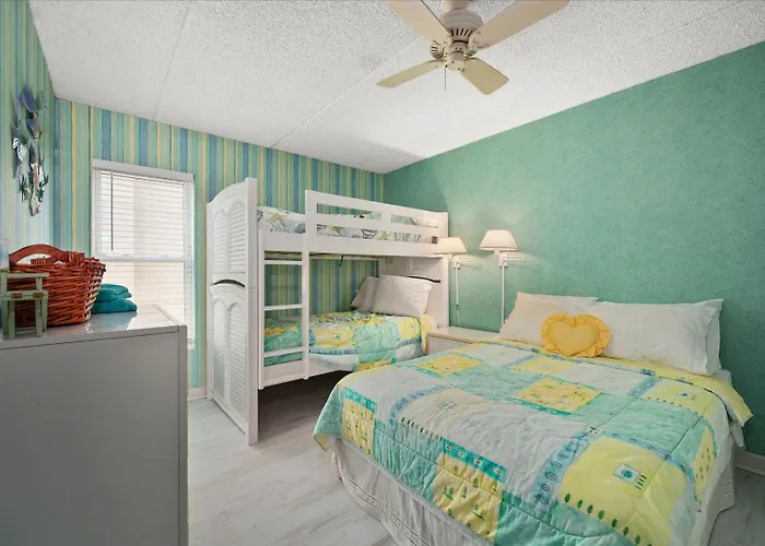 Towers-dreamy Ocean Views In 3 Bedroom With Indoor Pool!