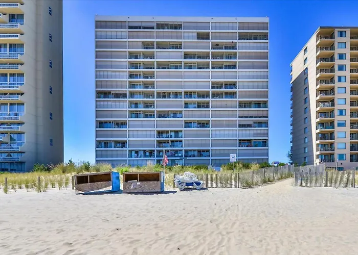 Towers-dreamy Ocean Views In 3 Bedroom With Indoor Pool!