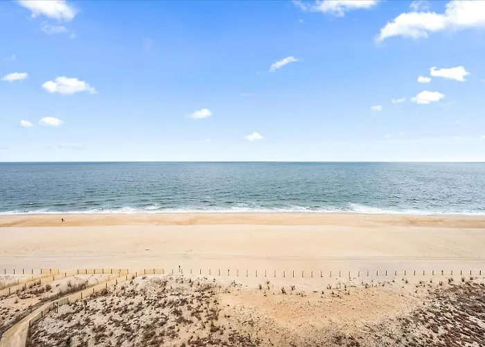 Towers-dreamy Ocean Views In 3 Bedroom With Indoor Pool!