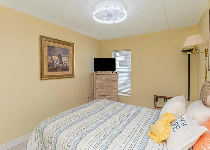 Towers-dreamy Ocean Views In 3 Bedroom With Indoor Pool!